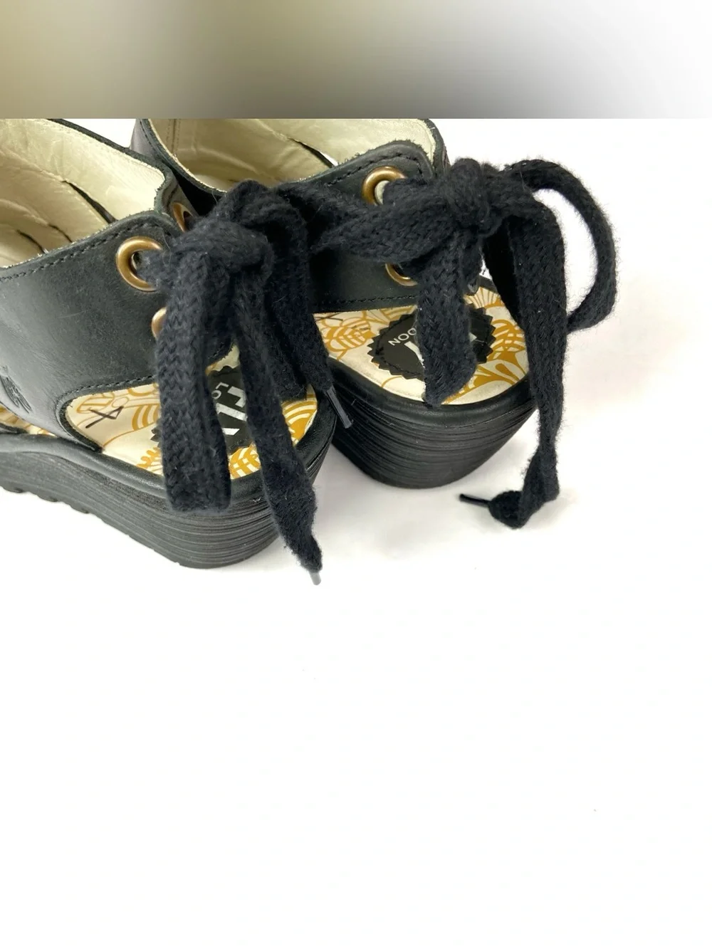FLY LONDON Yown Wedge Black Leather Lace Up Sandal 40 Comfort Classic